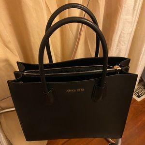 Michael Kors Mercer Large Saffiano Leather Bag